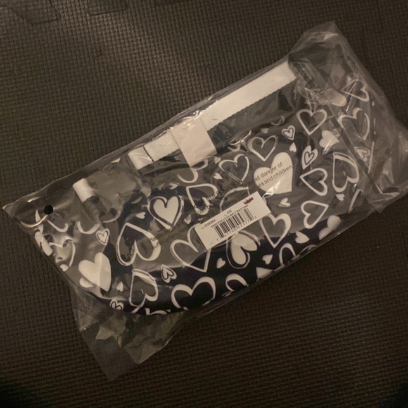 NWT endless love Brighton collectible belt bag - Picture 2 of 2